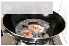 苏式熏鱼的做法步骤2