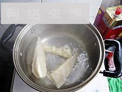 竹笋炒肉丝的做法步骤2