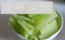 香辣豆豉牛肉炒莴笋的做法步骤2