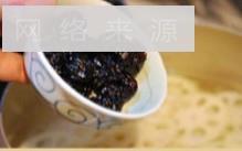 枸杞蜜枣莲藕汤水的做法步骤3