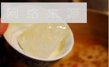 枸杞蜜枣莲藕汤水的做法步骤5