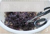 紫晶藻鲜虾豆腐汤的做法图解3