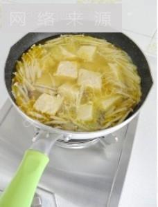 蛎黄杂菇煮冻豆腐的做法图解2