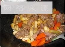 广式马蹄羊肉煲的做法步骤8