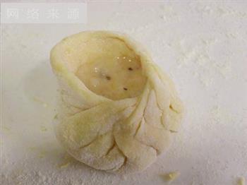 咸蛋黄流沙包的做法步骤9
