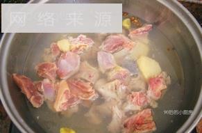 五香胡萝卜笋烧鸭的做法步骤2