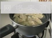 猪肉酸菜饺子的做法图解15