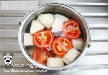 杨梅梨子番茄红薯汤的做法图解3