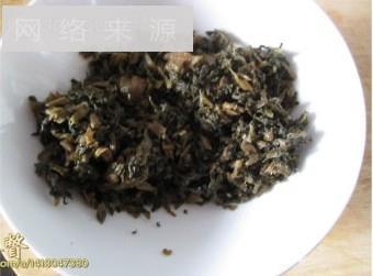 雪菜炒莴苣叶的做法步骤2
