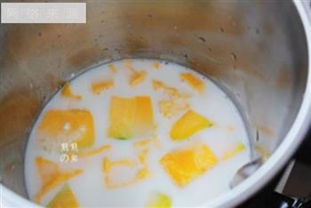 西式奶香南瓜浓汤的做法步骤5