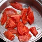 西红柿鸡蛋热汤面的做法图解9