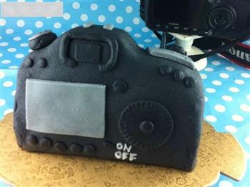 再做佳能5D相机翻糖蛋糕的做法图解3