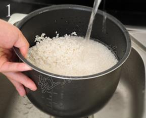 营养大米饭的做法图解1