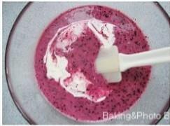 蓝莓冰淇淋的做法步骤1