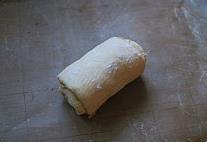 玉米肠肉松卷面包的做法图解4