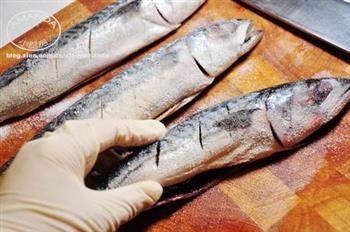 盐烤鲭鱼的做法步骤1