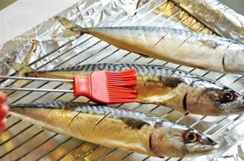盐烤鲭鱼的做法步骤2