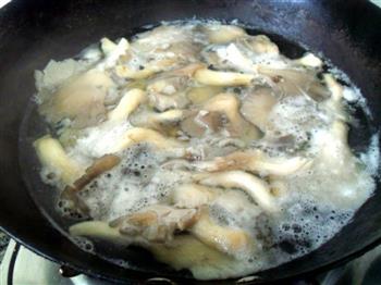 蘑菇的另类吃法-素版京酱肉丝的做法步骤3