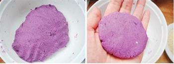 香煎芝麻紫薯饼的做法步骤2