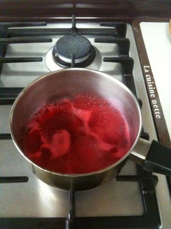 低卡草莓冻酸奶布丁的做法步骤1