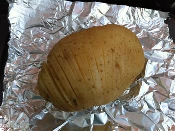 培根风琴烤土豆的做法图解1