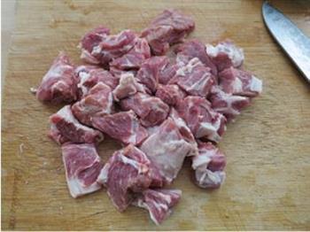 咖喱羊肉配香煎馒头片的做法步骤1