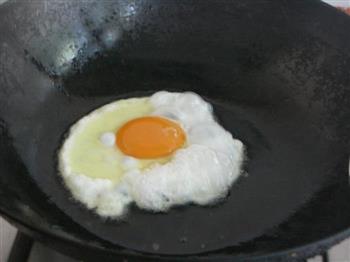 煎蛋炒饭的做法步骤2