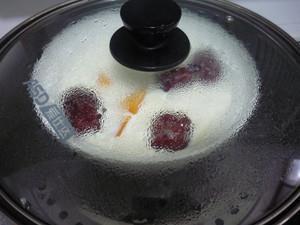 木瓜红枣炖牛奶的做法图解3