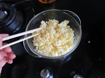 简单不乏营养的家常菜-剁椒丝瓜炒蛋的做法步骤5
