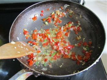 简单不乏营养的家常菜-剁椒丝瓜炒蛋的做法步骤6