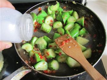 简单不乏营养的家常菜-剁椒丝瓜炒蛋的做法步骤7