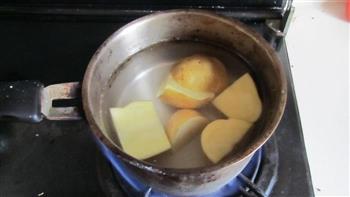 土豆香肠饼的做法步骤1