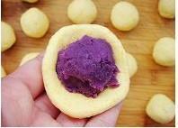 椰香南瓜紫薯糯米糍的做法步骤4