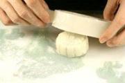 奶黄冰皮月饼的做法步骤11
