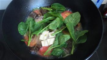 油面筋西红柿豆腐汤的做法步骤3