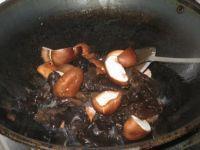 香菇黑木耳炒肉片的做法步骤5