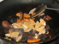 香菇黑木耳炒肉片的做法步骤6