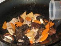 香菇黑木耳炒肉片的做法步骤8