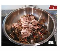 木耳干豆角炒肉的做法步骤5
