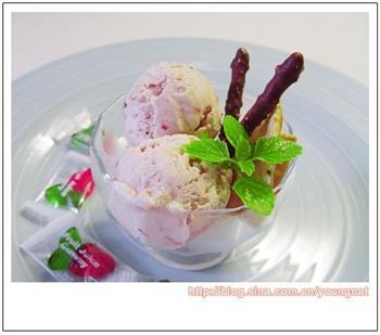 草莓冰淇淋DIY的做法步骤9