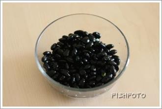 韩式酱黑豆的做法步骤1