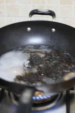 紫菜虾米蛋花汤的做法步骤3