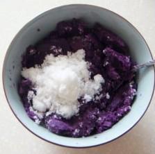 紫薯酥球的做法步骤2