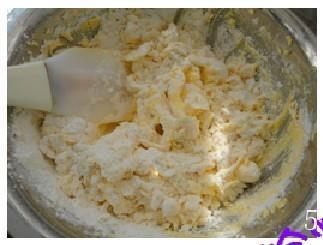 蛋黄葡萄奶酥的做法步骤5