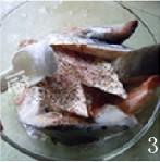 煎焗三文鱼头的做法图解3