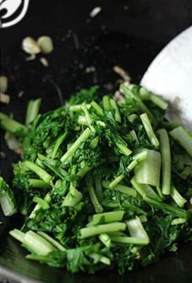 里脊肉丝炒小苔菜的做法步骤5
