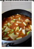肥牛什锦大酱汤的做法步骤8