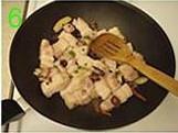 玉兰笋干烧肉的做法步骤5
