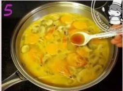 泰式海鲜酸辣汤的做法步骤5