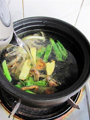 秋蟹养生锅的做法步骤8